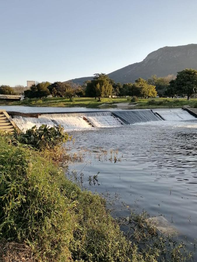 Sunset Boulevard Riverlodge Paarl Bagian luar foto